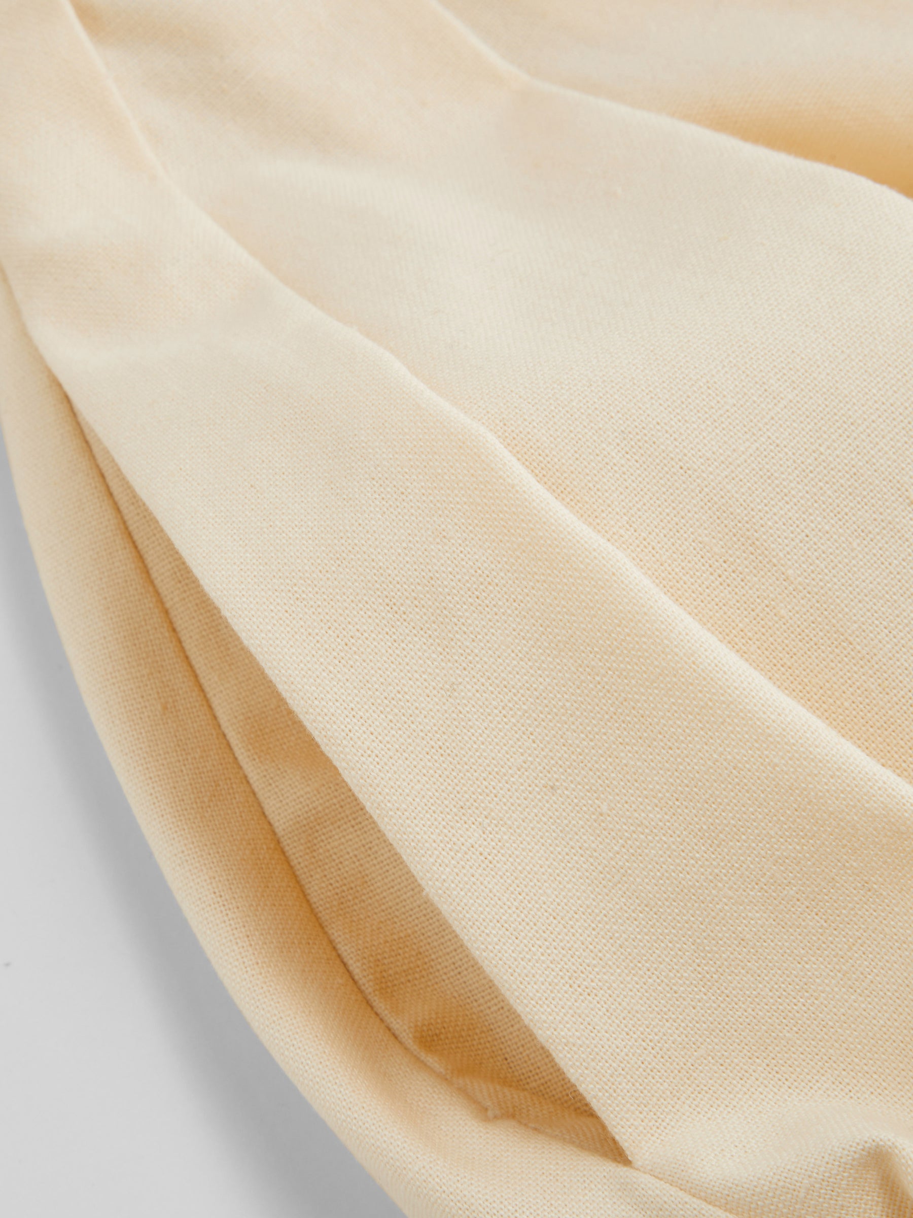 Vestido midi de mezcla de lino con cuello barco, volantes y espalda descubierta - Beige